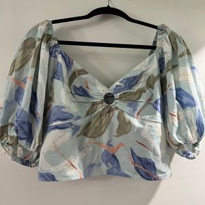 Abercrombie floral puff sleeve top - size L